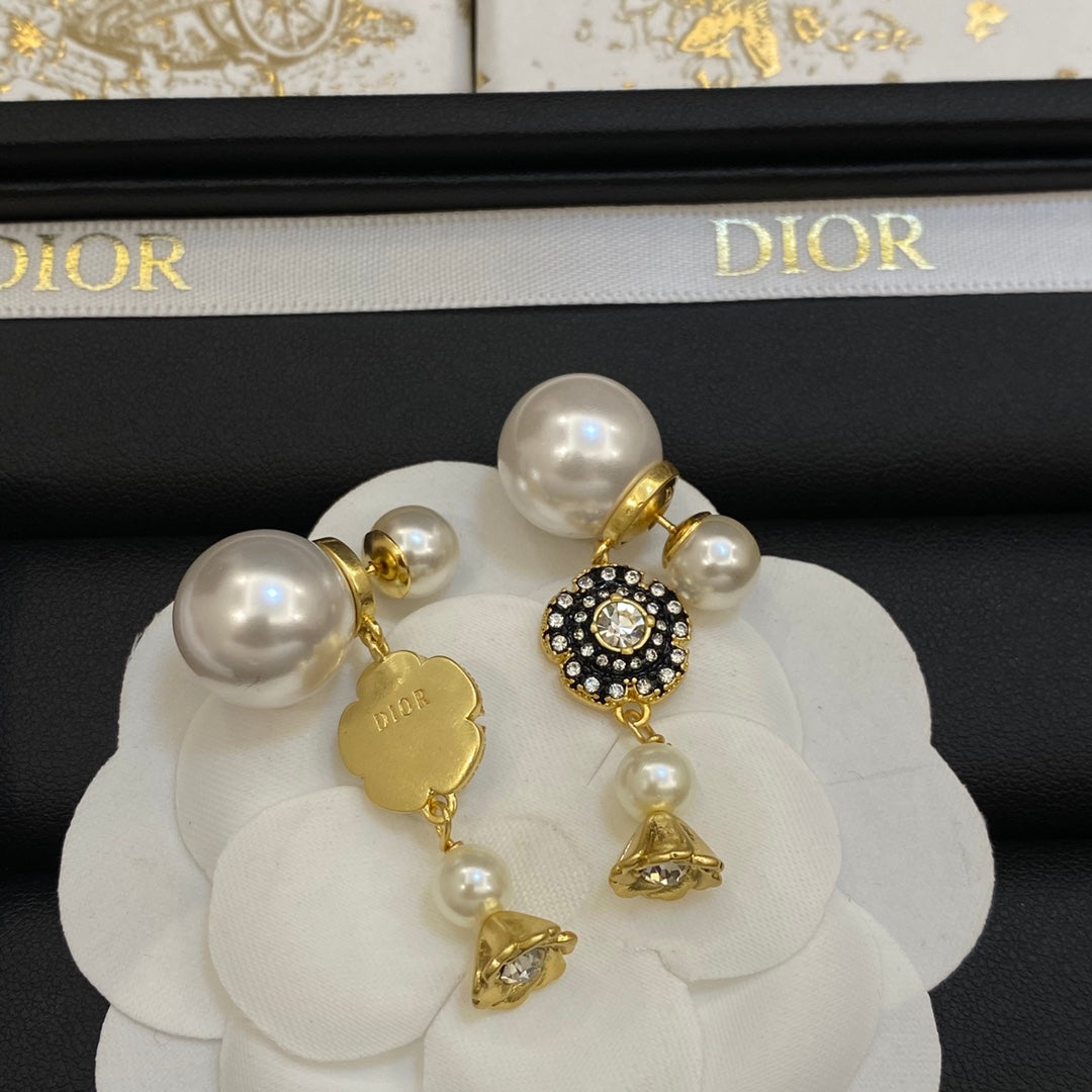 18K CD Tribales Earrings
