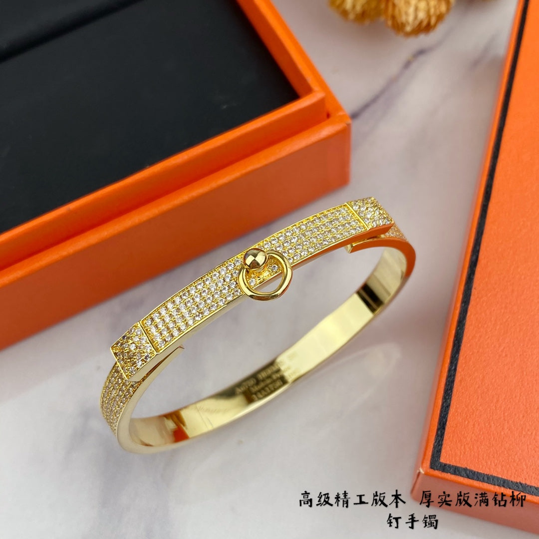 18K Collier De Chien Diamond H Bracelet