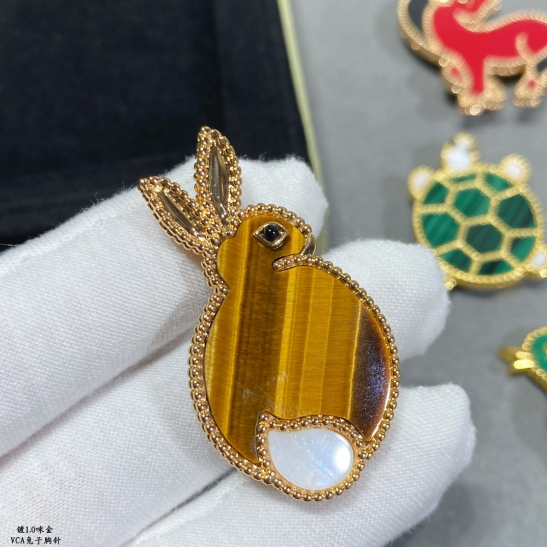 18K Lucky Animals Rabbit Clip Brooch