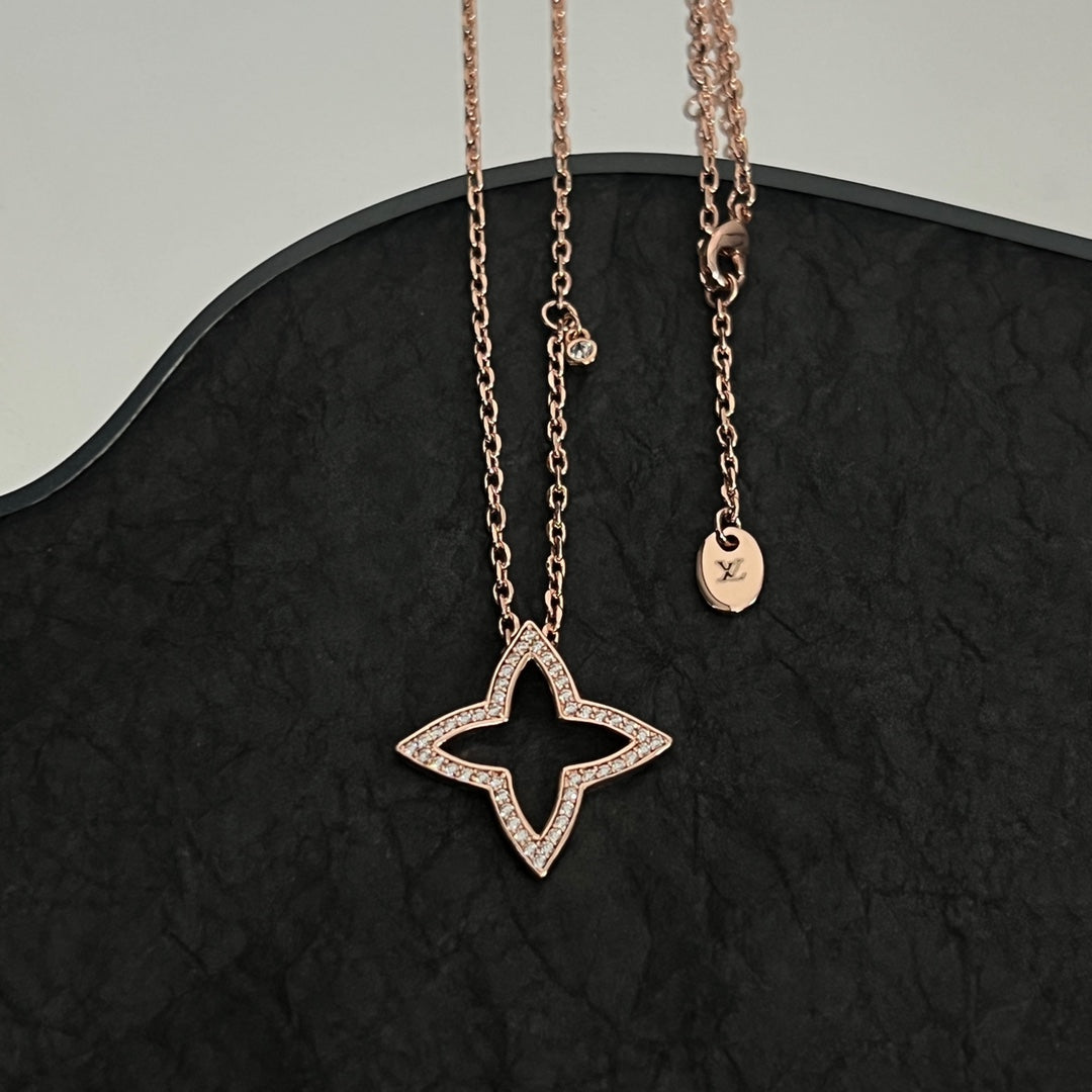 18K Louis Blossom Pendant Necklace