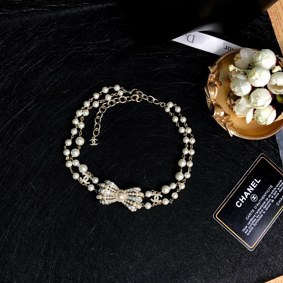 18K CC Bow Choker Necklace