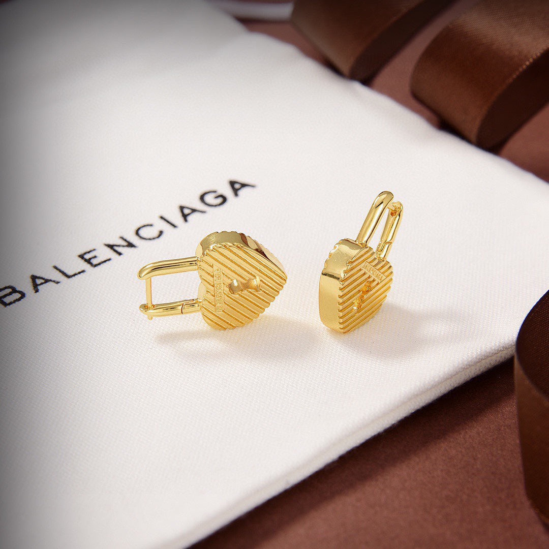 18K BB Hear Lock Earrings