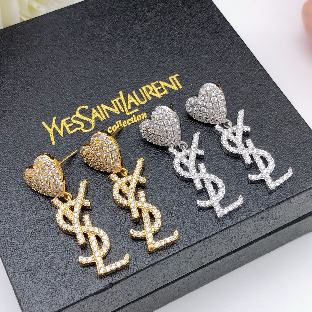 18K Saint Heart Diamonds Earrings
