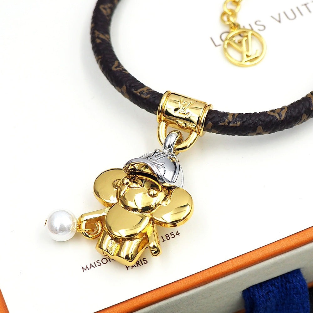 18K Louis Vivienne Pearls Bracelet