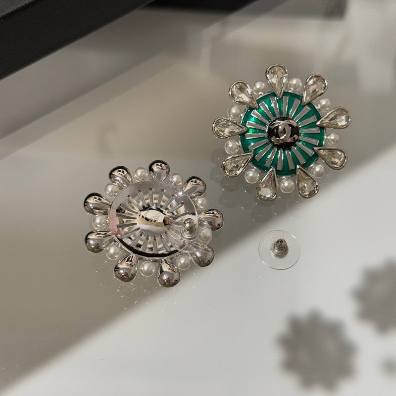 18K CC 26C Crystal Green Earrings