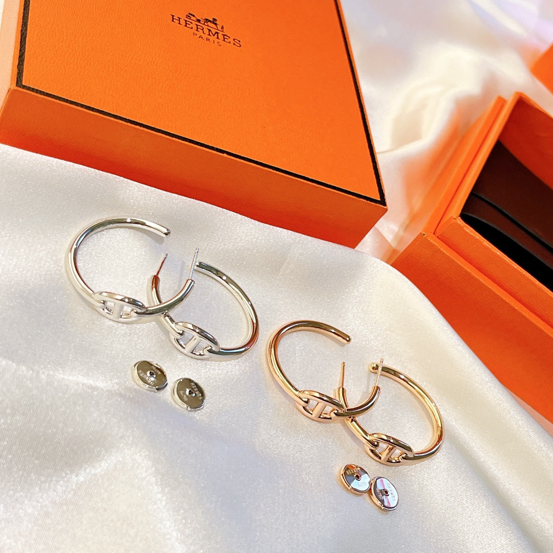 18K Chaine D'Ancre H Earrings