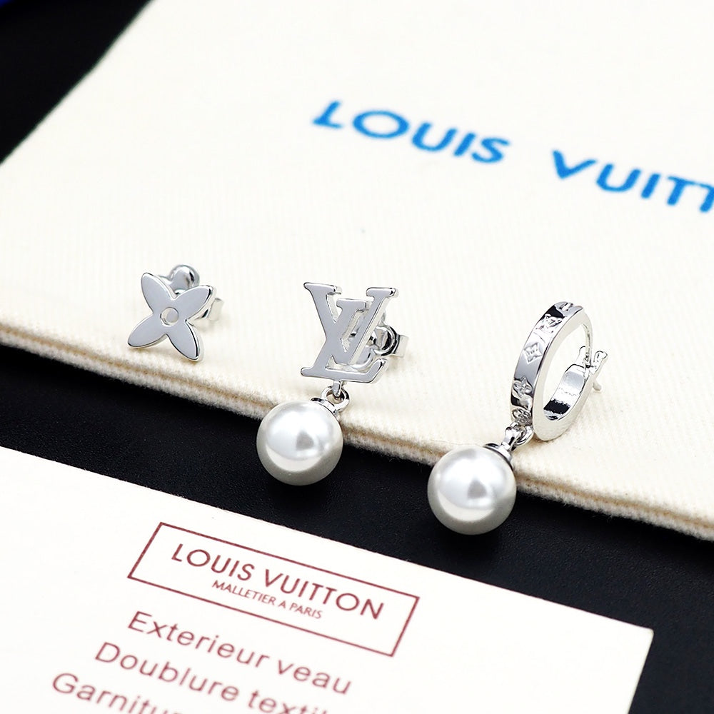 18K Louis Monogram Pearls Earrings