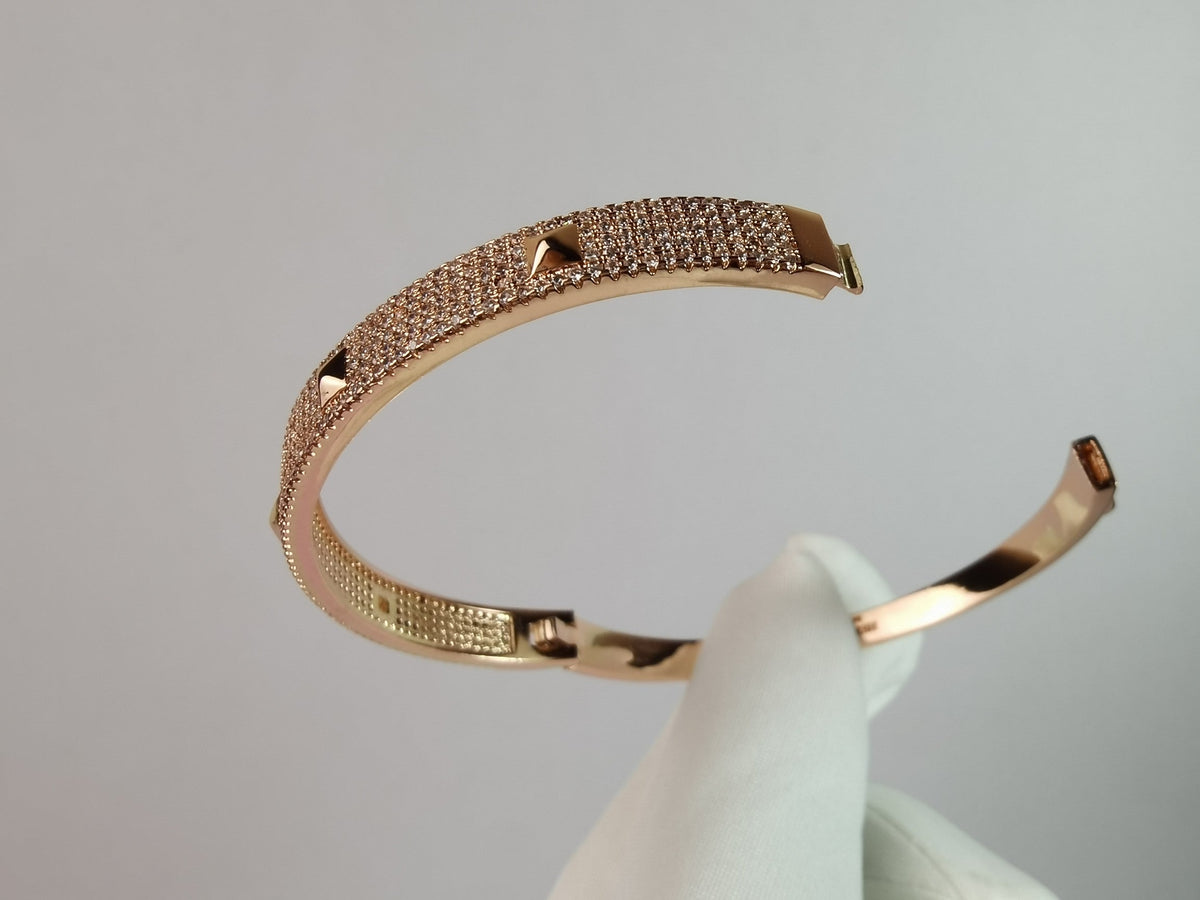 18K Collier De Chien Diamond H Bracelet