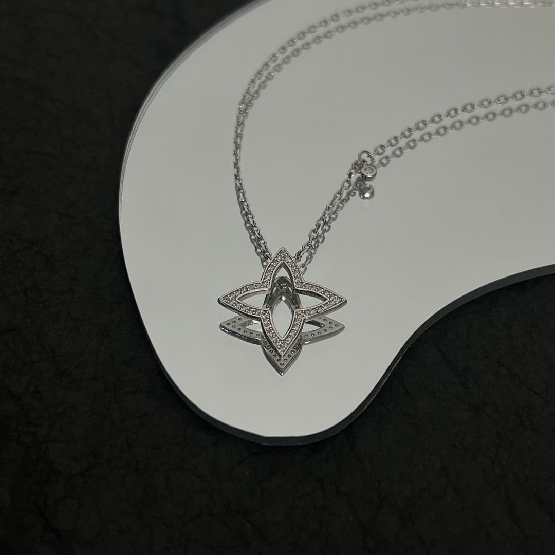 18K Louis Blossom Pendant Necklace