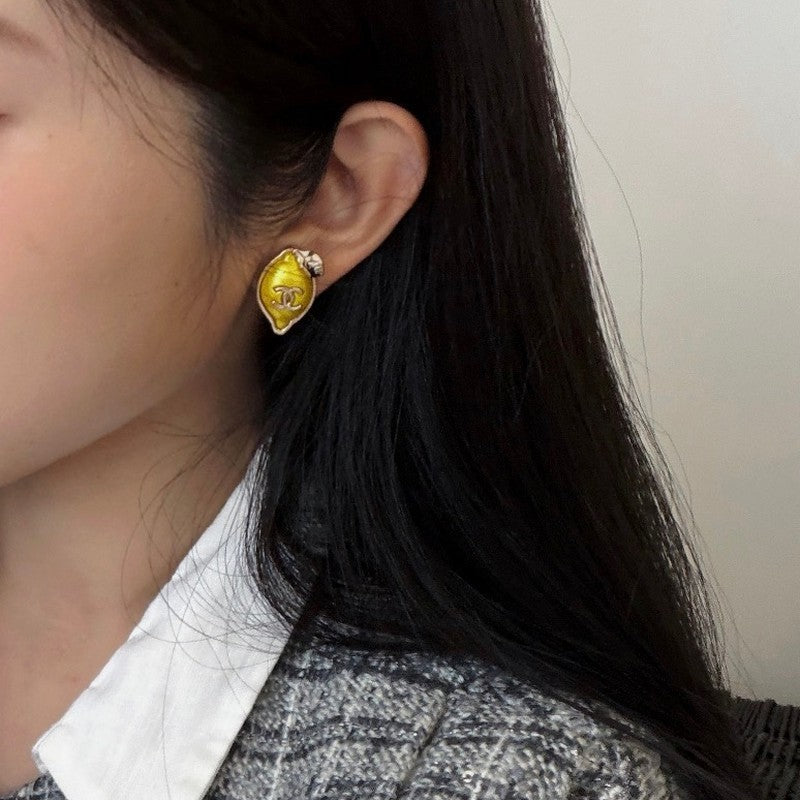 18K CC 26C Lemon Gold Earrings