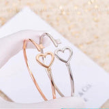 18K T Heart Key Wire Bracelet