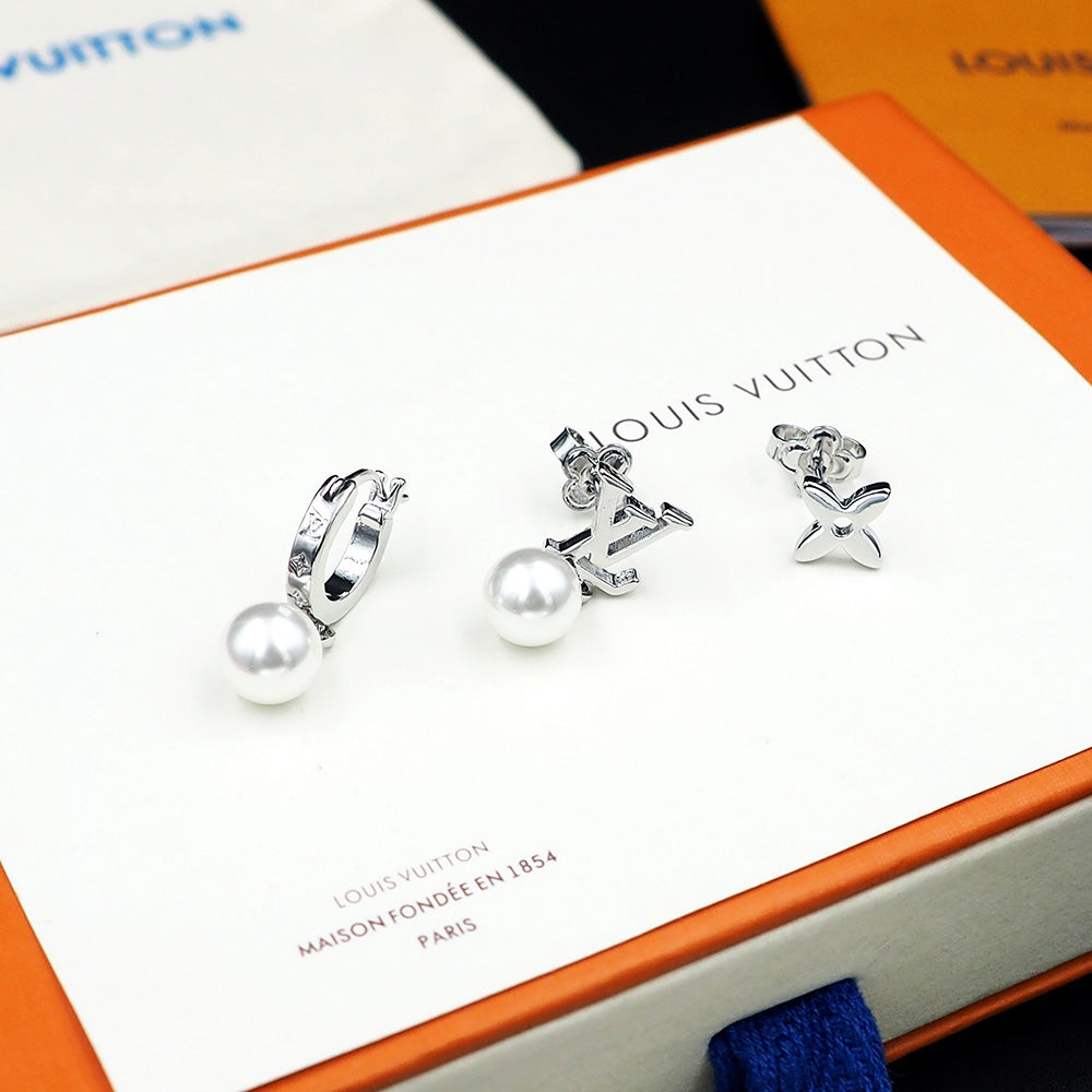 18K Louis Monogram Pearls Earrings