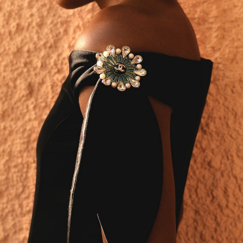 18K CC 26C Crystal Green Brooch