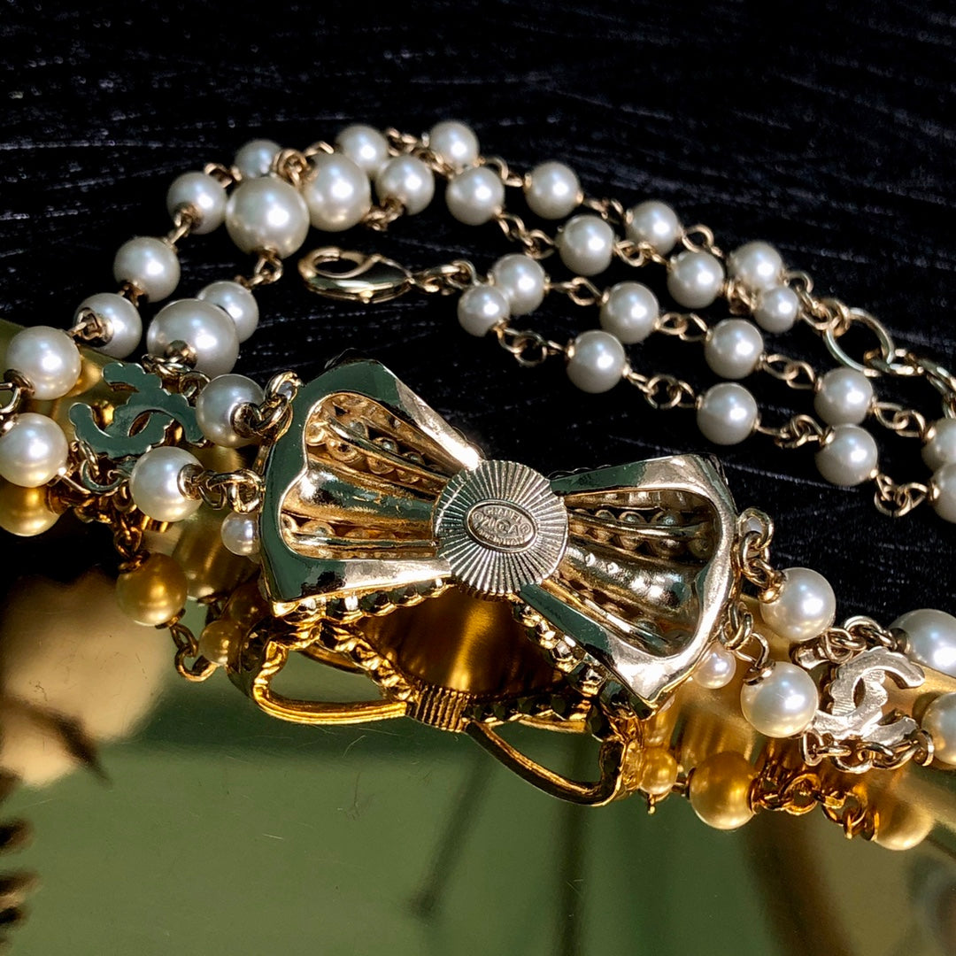 18K CC Bow Choker Necklace