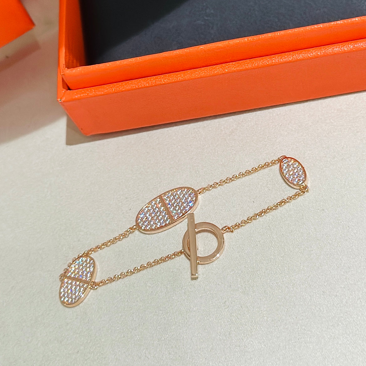 18K Chaine D'Ancre Verso Diamond H Bracelet