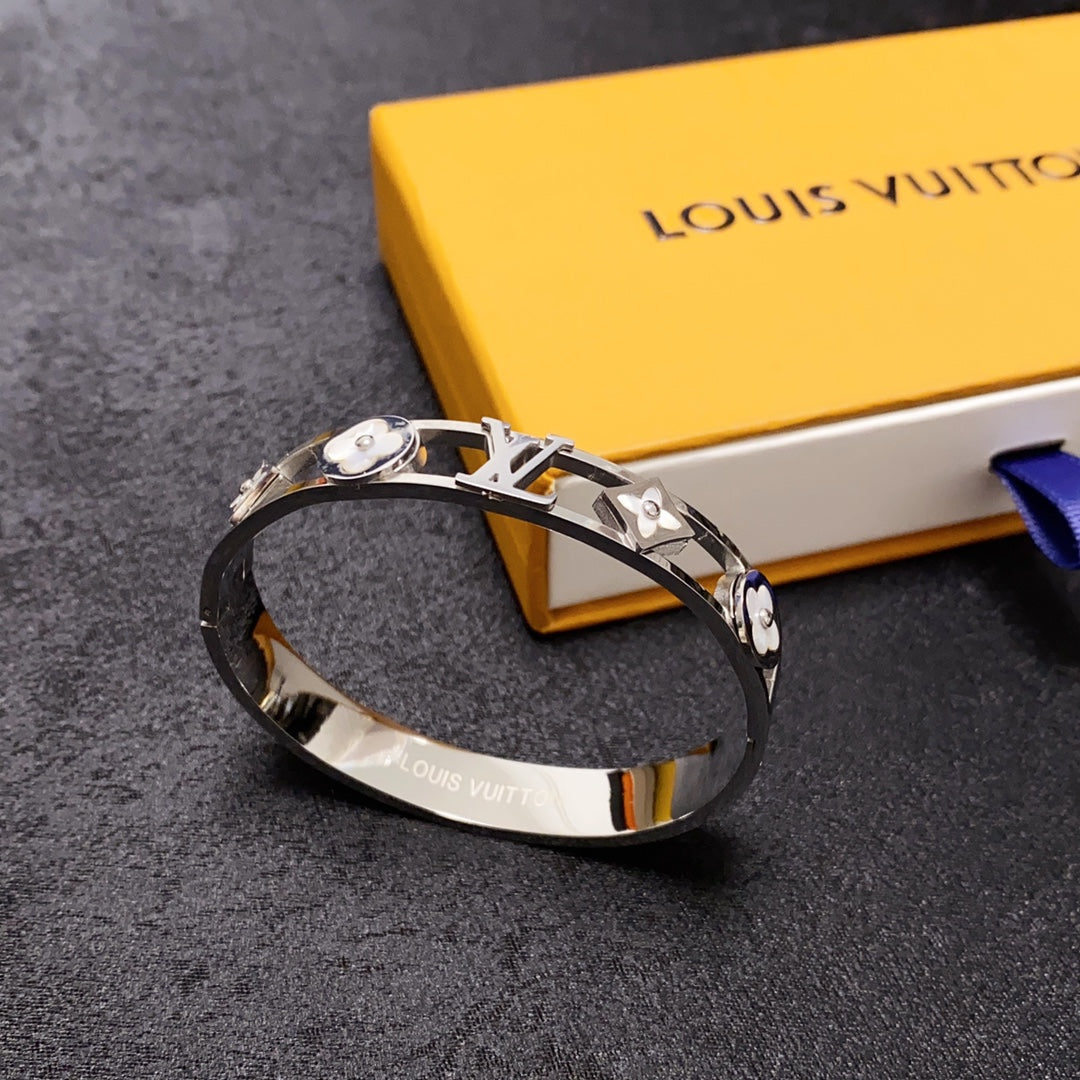 18K Louis Crystal Studded Bracelet