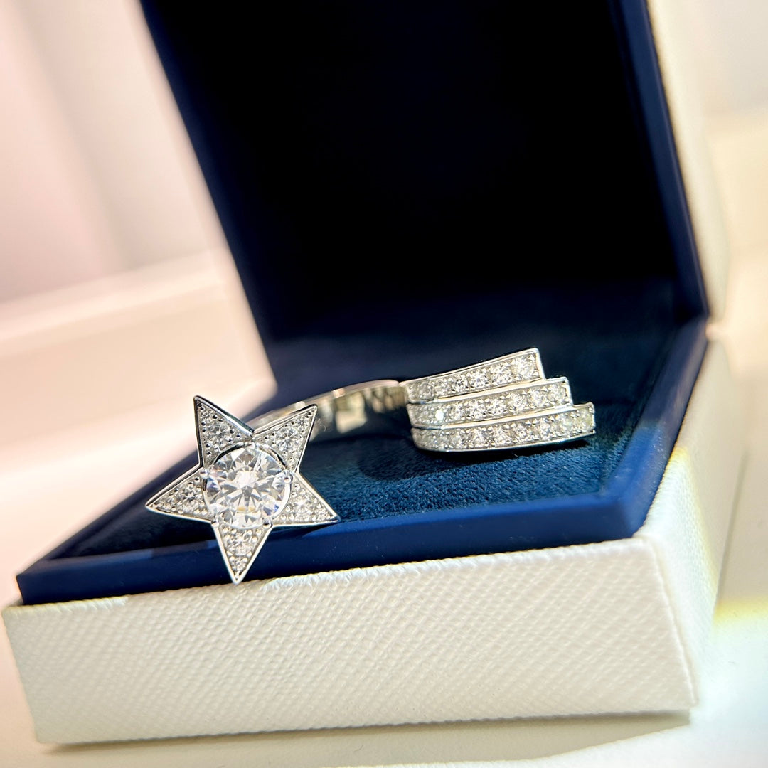 18K CC Comete Diamonds Ring