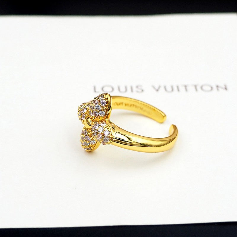 18K Louis Louisa Ring