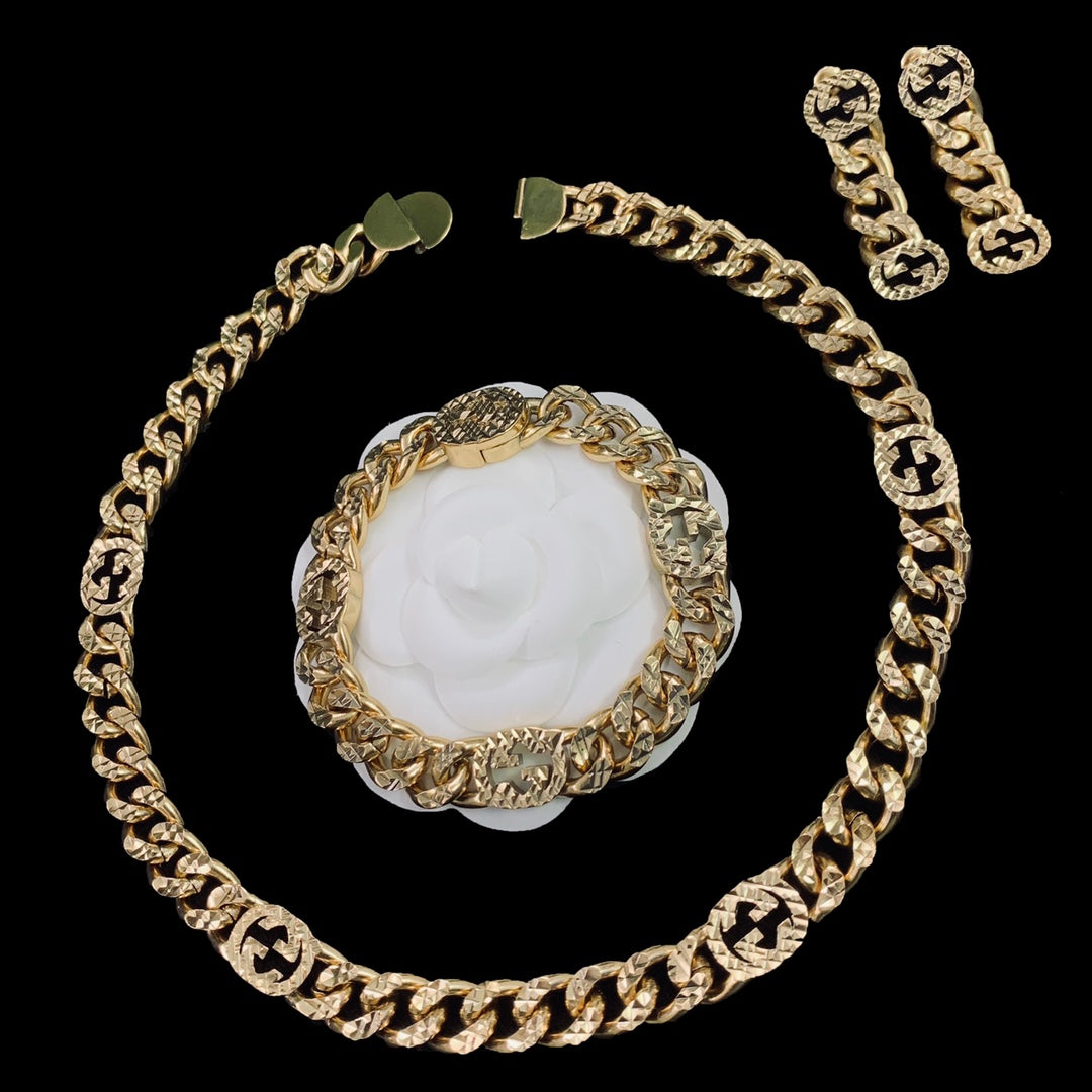 18K GG Chain Earrings